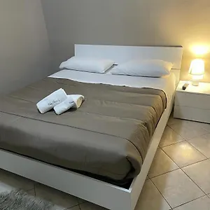 https://dimora-partenopea-holiday-house.hotels-amalfi.com
